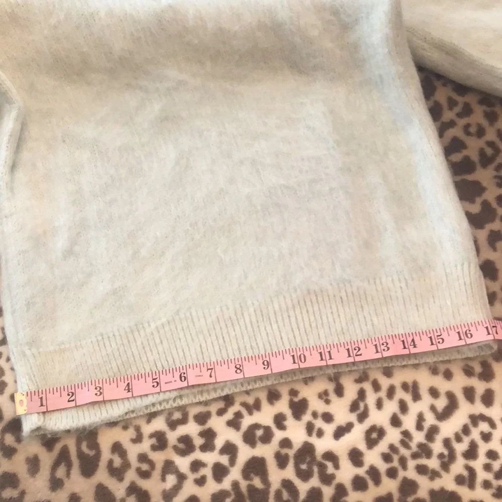 Express Fuzzy V-Neck Sweater Blue Green Size XS Women’s